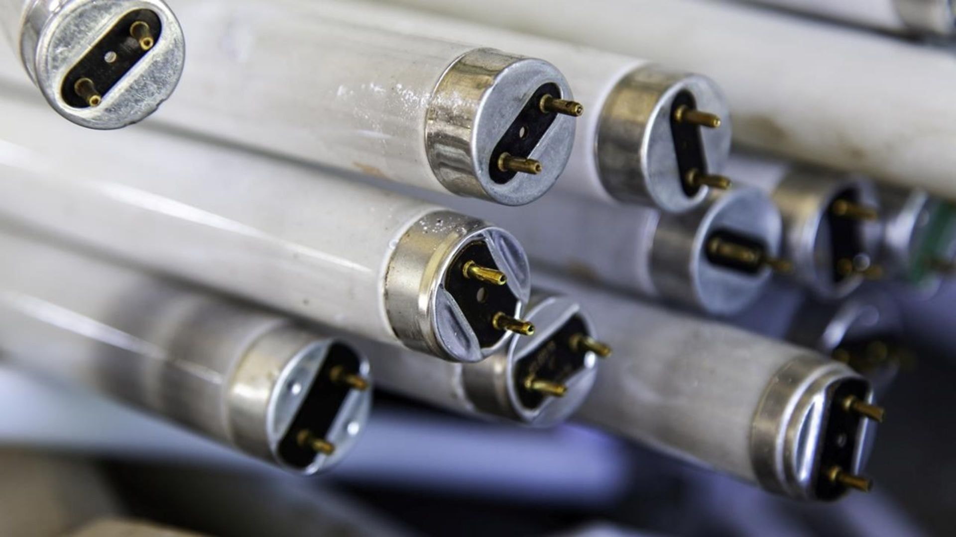 Gamle lysrør og kompaktlysrør fases ut.png