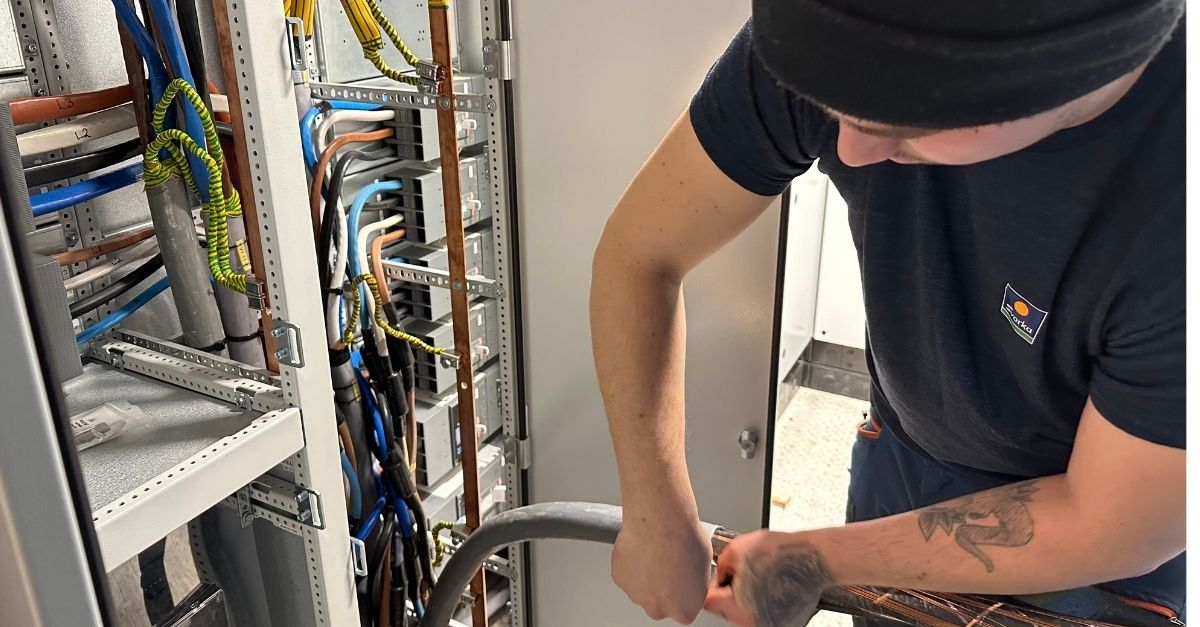 Emil_elektriker_strømskap