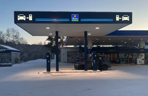 Svorka Lynladestasjon Fannrem Svorka ladestasjon Fannrem.png