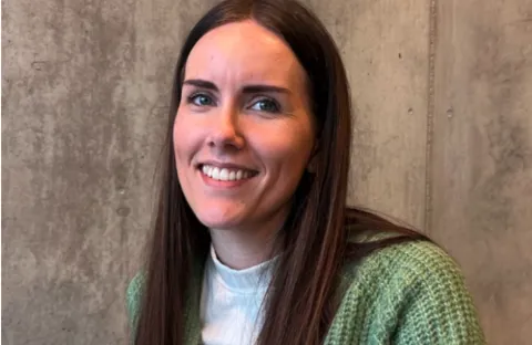 Silje på kundeservice Ansattehistorie Silje D Tellesbø.png